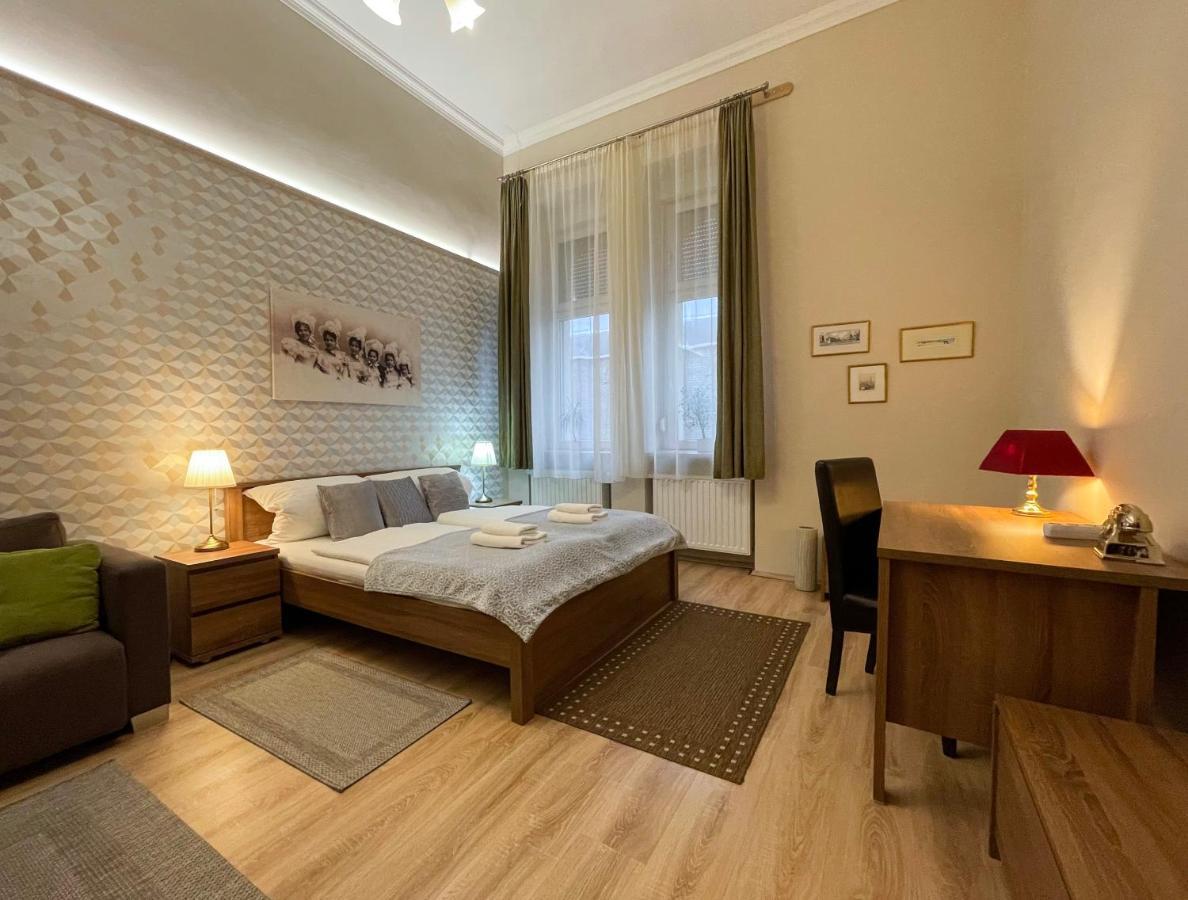 Abt Apartments Budapeste Exterior foto